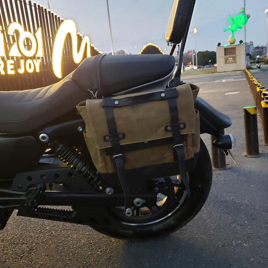 Retro Fashion And Personalized Waterproof Motorcycle Bag